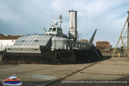 BH7 being moved to The Hovercraft Museum -  (credit: The <a href='http://www.hovercraft-museum.org/' target='_blank'>Hovercraft Museum Trust</a>).